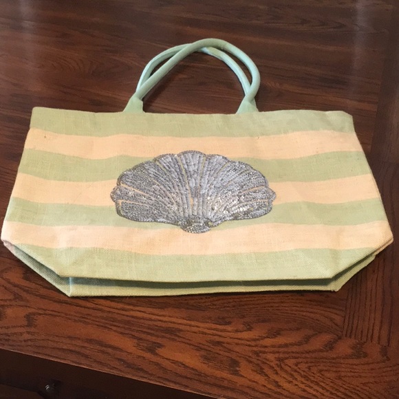 Tote - Picture 1 of 6